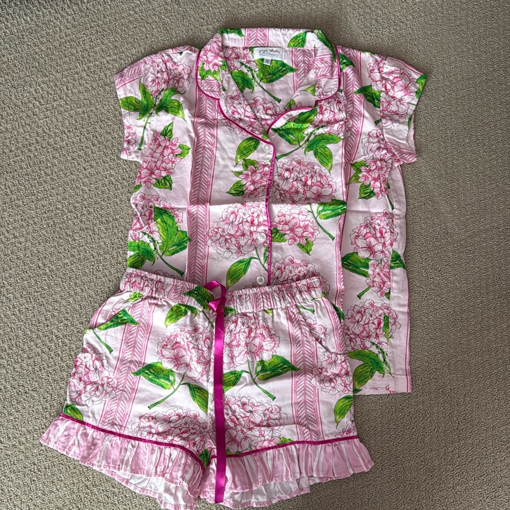 Pink hydrangea pajama set